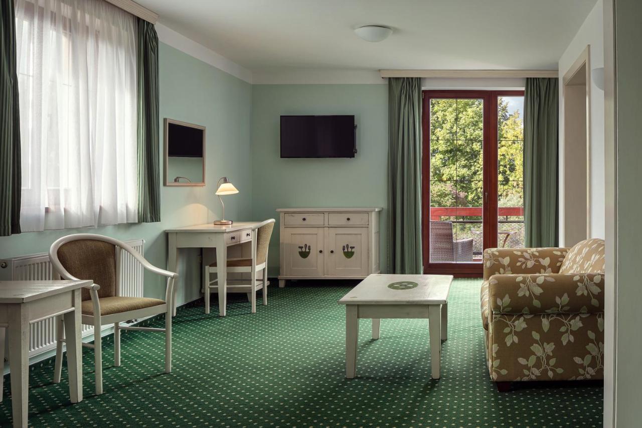 Golf & Spa Kuneticka Hora Dritec Bagian luar foto
